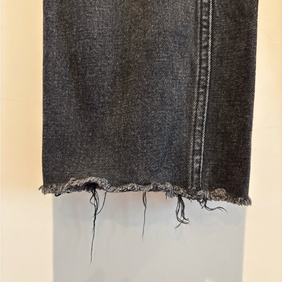 Abercrombie and Fitch Ultra High Rise Ankle Straight Jeans - Picture 4 of 5